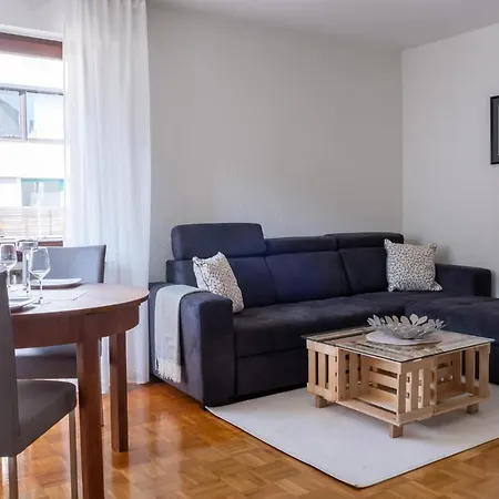 Διαμέρισμα Ferienwohnung *